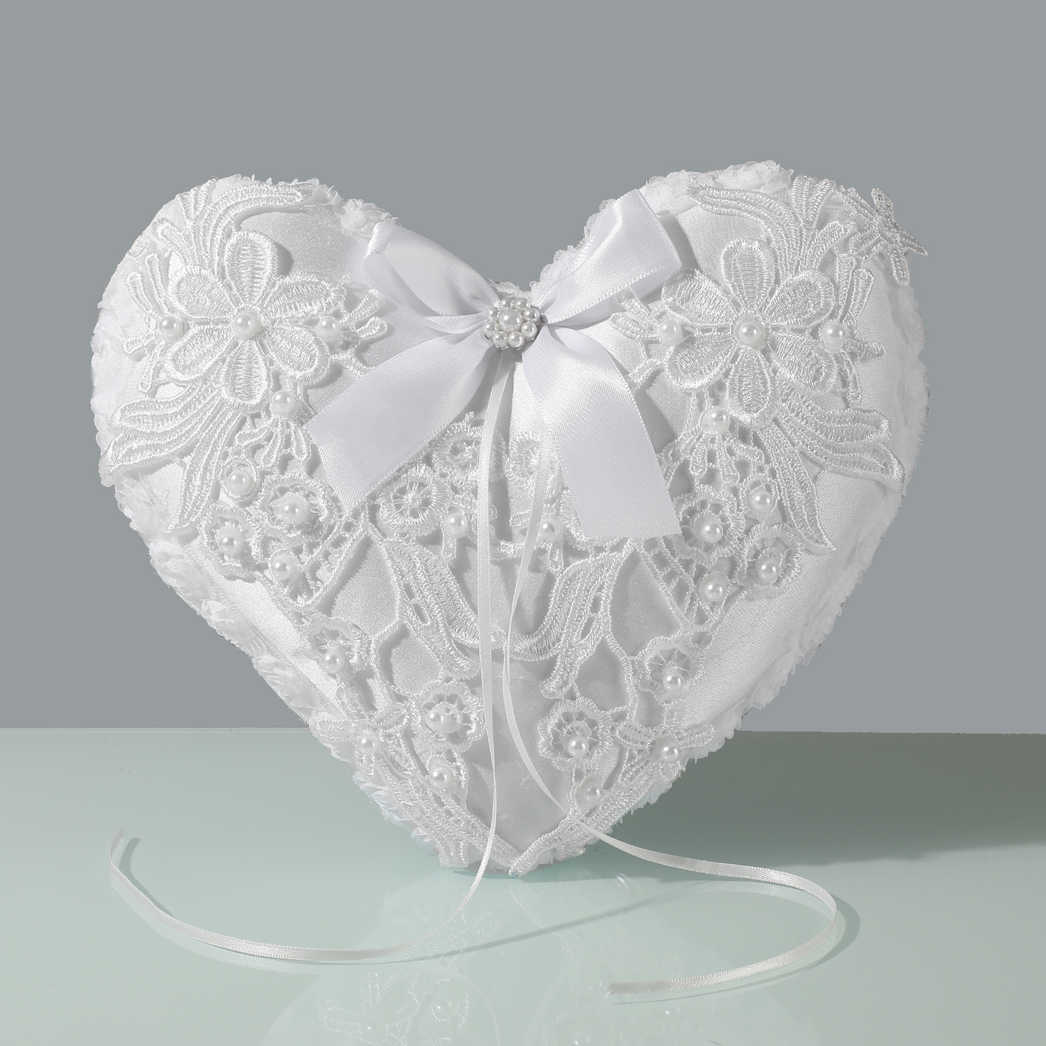 Elegant Lace Applique Ring Bea - Ring Bearer Pillow ulasan dan harga